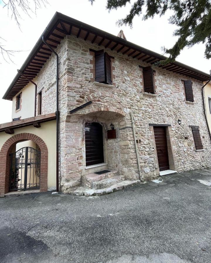 Casa Vacanze Vecchio Frantoio Residenza Moraiolo 스폴레토 외부 사진