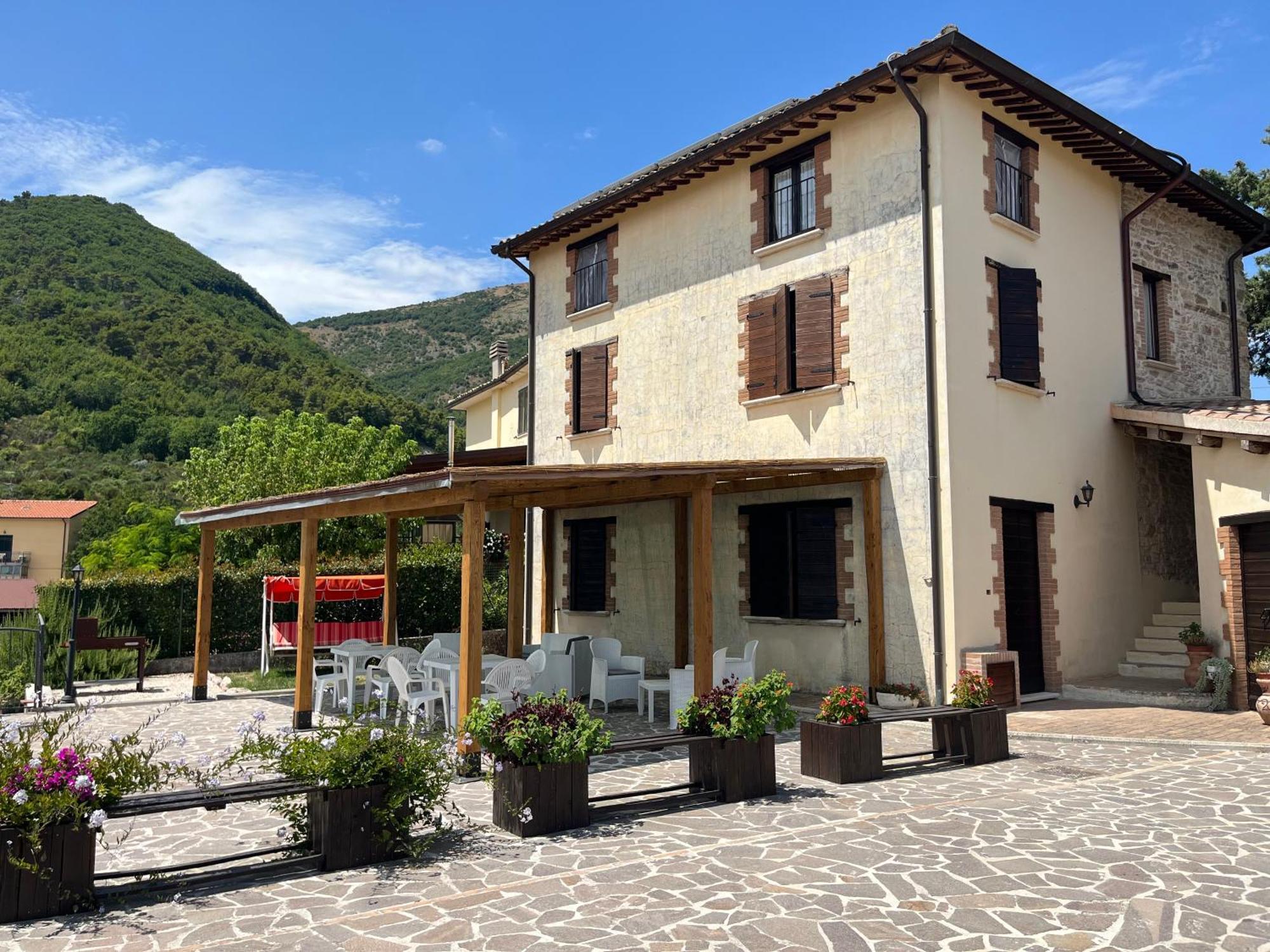 Casa Vacanze Vecchio Frantoio Residenza Moraiolo 스폴레토 외부 사진