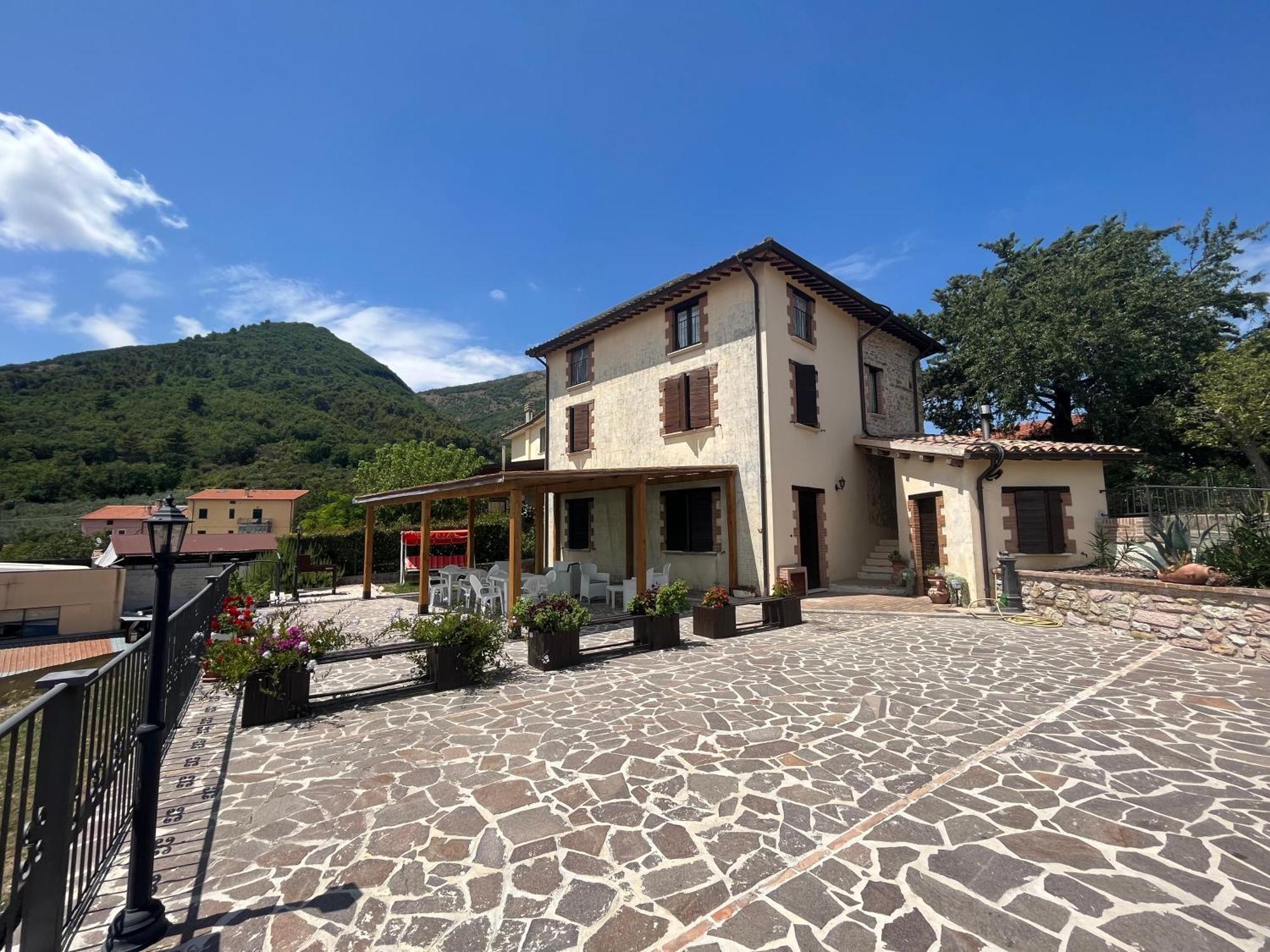 Casa Vacanze Vecchio Frantoio Residenza Moraiolo 스폴레토 외부 사진